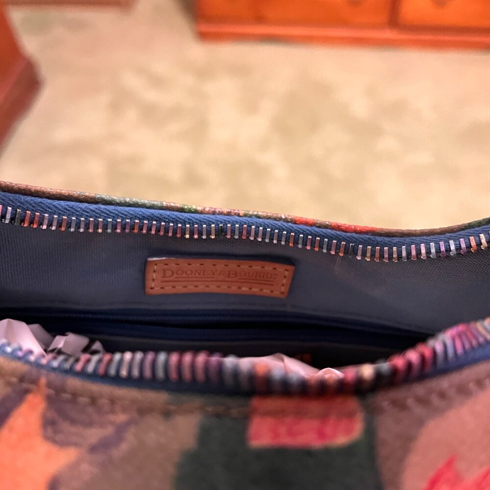 Vintage Y2K Dooney & Bourke multicolor logo bucket bag - Picture 4 of 4